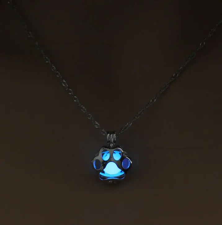 Glowing Dog Paw Pendant – Openable Memorial Necklace